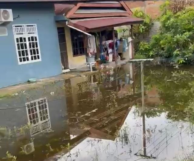 Usulan Drainase tak Diakomodir, Pemukiman Warga di Songka Tergenang