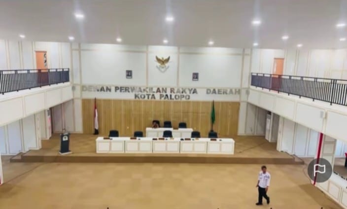 Wawali dan Plh Sekda Palopo Muncul di DPRD, Rapat KUA-PPAS Belum Juga Dimulai