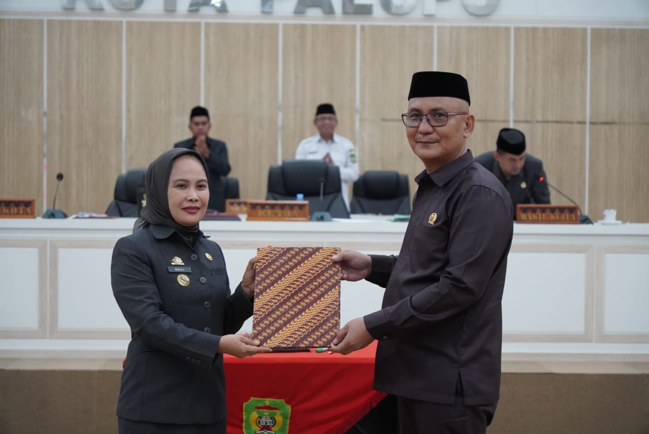 DPRD dan Pemkot Palopo Sepakati 6 Ranperda dan KUA-PPAS 2026