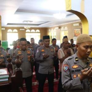 Polres Palopo Gelar Solat Goib Bagi Korban Bencana Alam di Aceh dan Sumatra